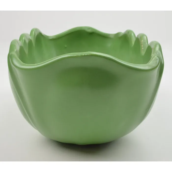 Green Pottery Planter - Scalloped Rim & Flower Petal Design