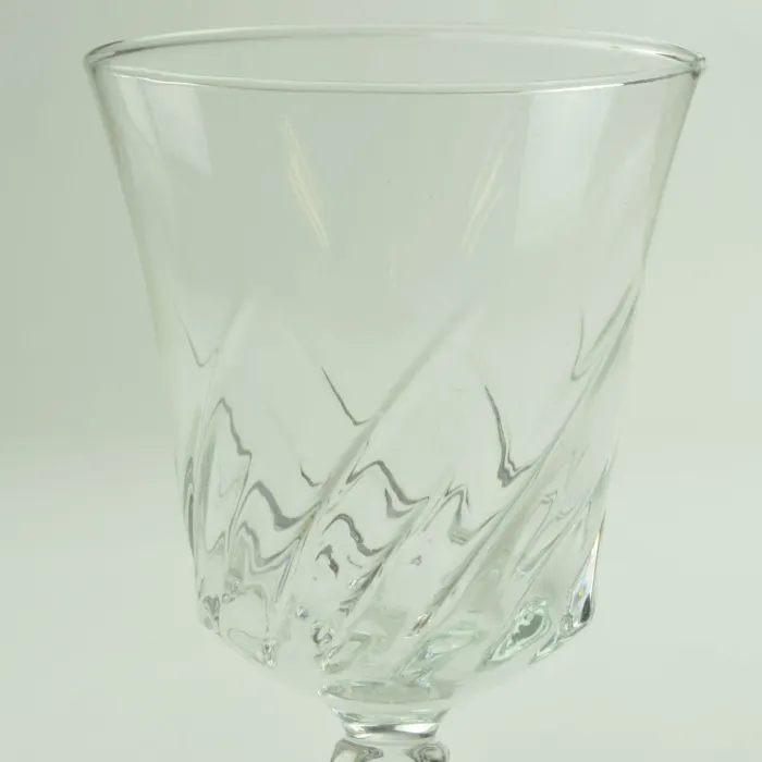 Cris D'Arques - Flamenco Pattern - Wine Glass - 5 5/8" Tall