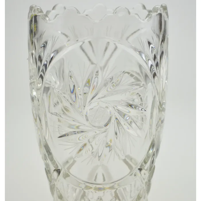 Crystal Vase - 8 Pointed Star Pattern - 7.625" Tall