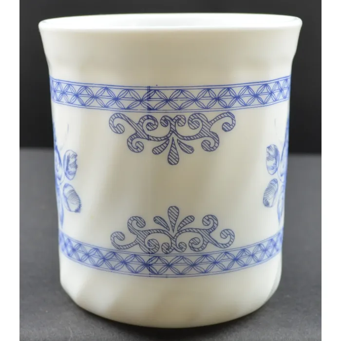 Arcopal China - Honorine Pattern - Mug - 3.5" Tall