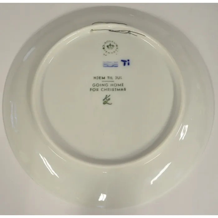 Royal Copenhagen Collector Plate - Going Home For Christmas 1973