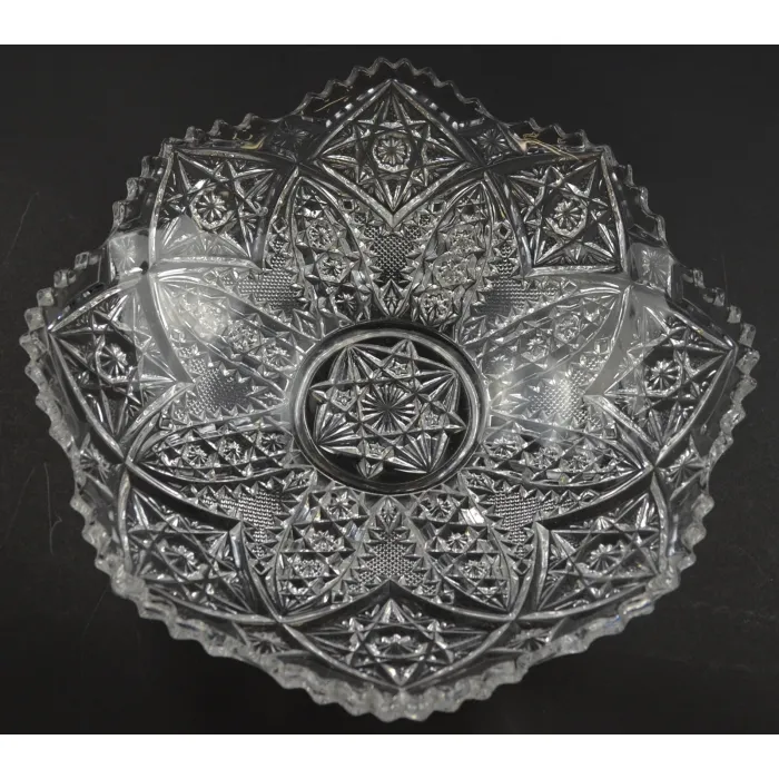 Clear Cut Glass Diamond Pattern Scalloped Bowl - 9.875" Round