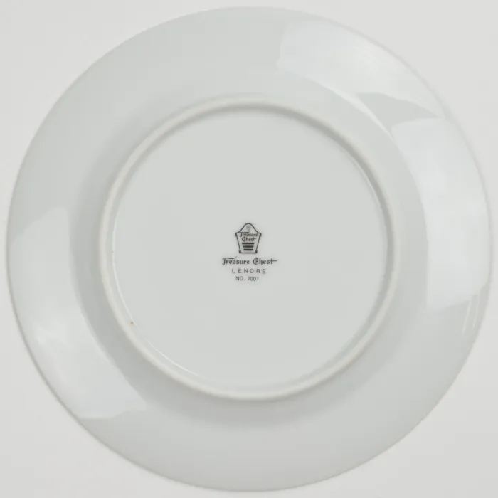 Treasure Chest - Lenore Pattern - Bread Plate