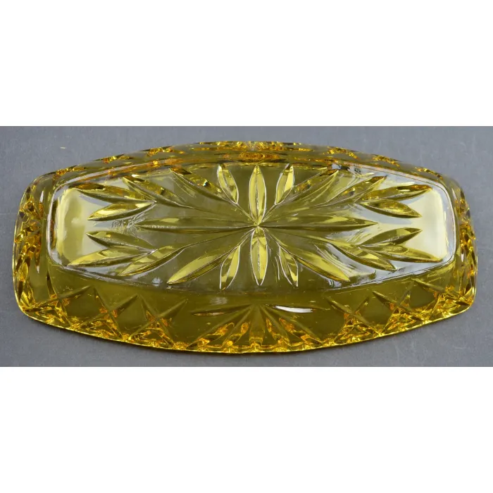 Hazel Atlas - Prescut Gold Pattern - Celery Dish - 9.5"