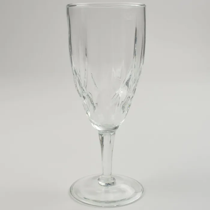 Clear Diamond Quilt Pattern Water Goblet - 7 1/4" Tall