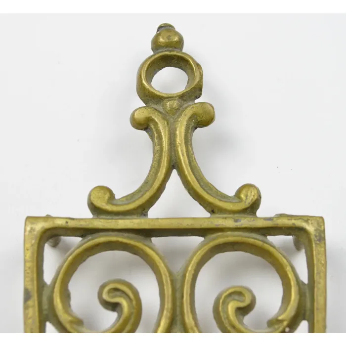 Vintage Cast Iron Spade Design Sad Iron Stand - 8.5" Tall