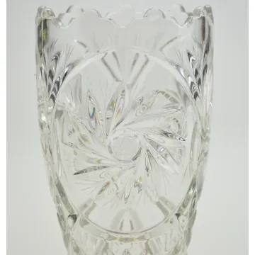 Crystal Vase - 8 Pointed Star Pattern - 7.625 Tall