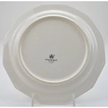 Pfaltzgraff China - Dinner Plate - Christmas Heritage Pattern - 10.125 Round