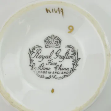 Royal Grafton - K1699 Pattern - Footed Cup