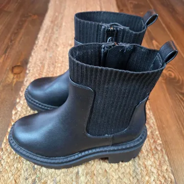 Women's Kyrie Chunky Heel Ankle Sock Boots