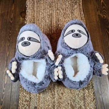 Kids Sloth Loafer Slippers Boys Size 6-7